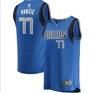 Luka Dončić Jersey. Men’s XL. NEW WITH TAGS.
